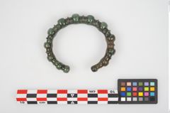 Foto von Bronzeknotenarmreif (NHMW-PRAE-025760)